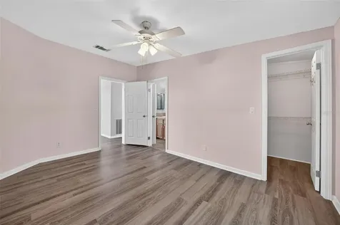 5353 NE 136th Place Oxford FL 34484