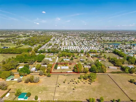 5353 NE 136th Place Oxford FL 34484