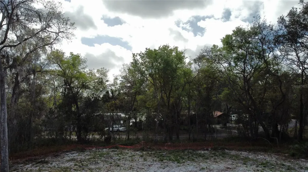 2221 Holly Lane Deland FL 32724
