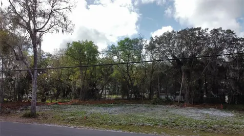 2221 Holly Lane Deland FL 32724
