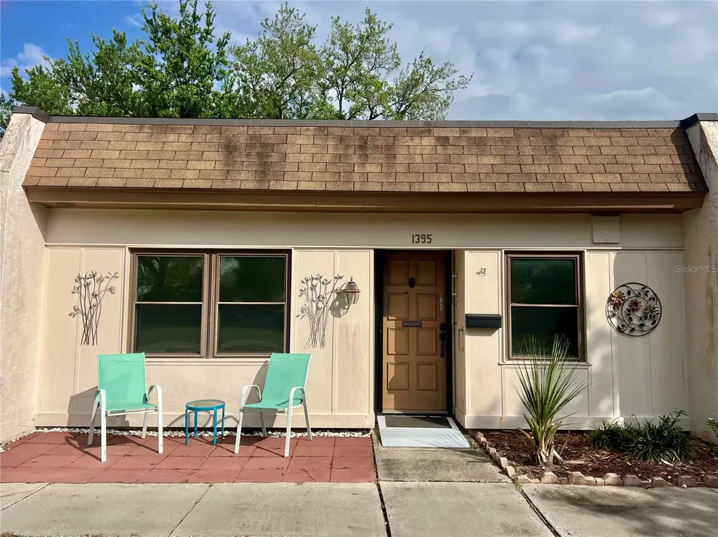 1395 Mission Drive W Clearwater FL 33759