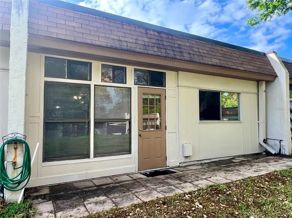 1395 Mission Drive W Clearwater FL 33759