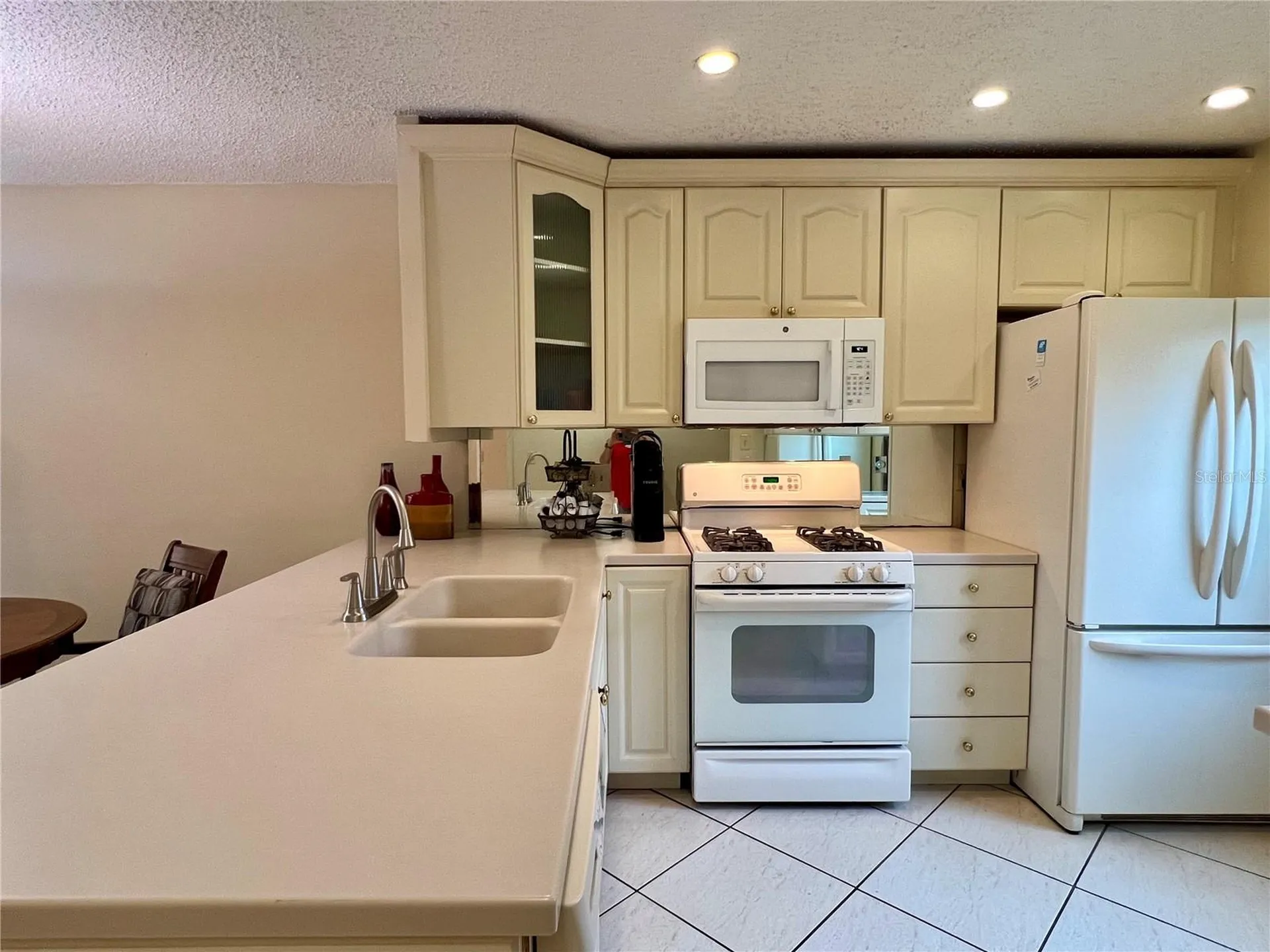 1395 Mission Drive W Clearwater FL 33759
