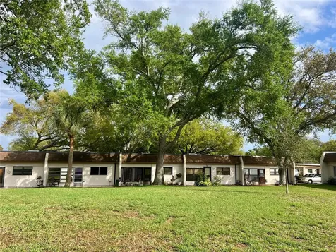 1395 Mission Drive W Clearwater FL 33759