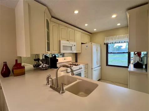 1395 Mission Drive W Clearwater FL 33759