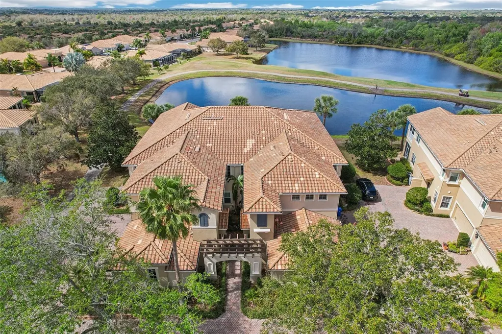 1435 Emerald Dunes Drive Sun City Center FL 33573