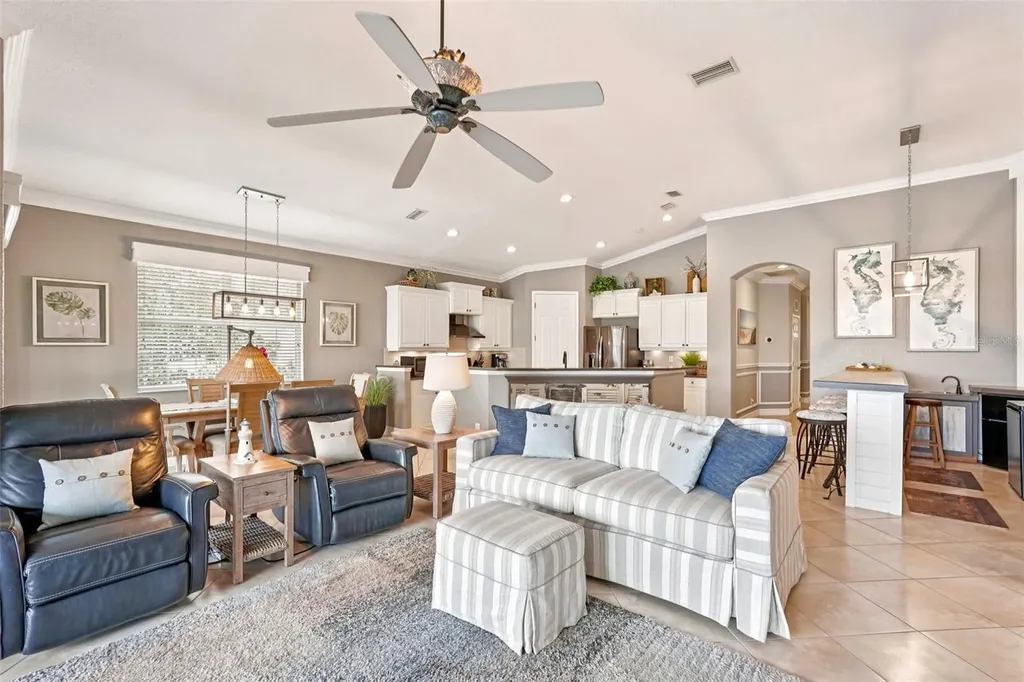 1435 Emerald Dunes Drive Sun City Center FL 33573