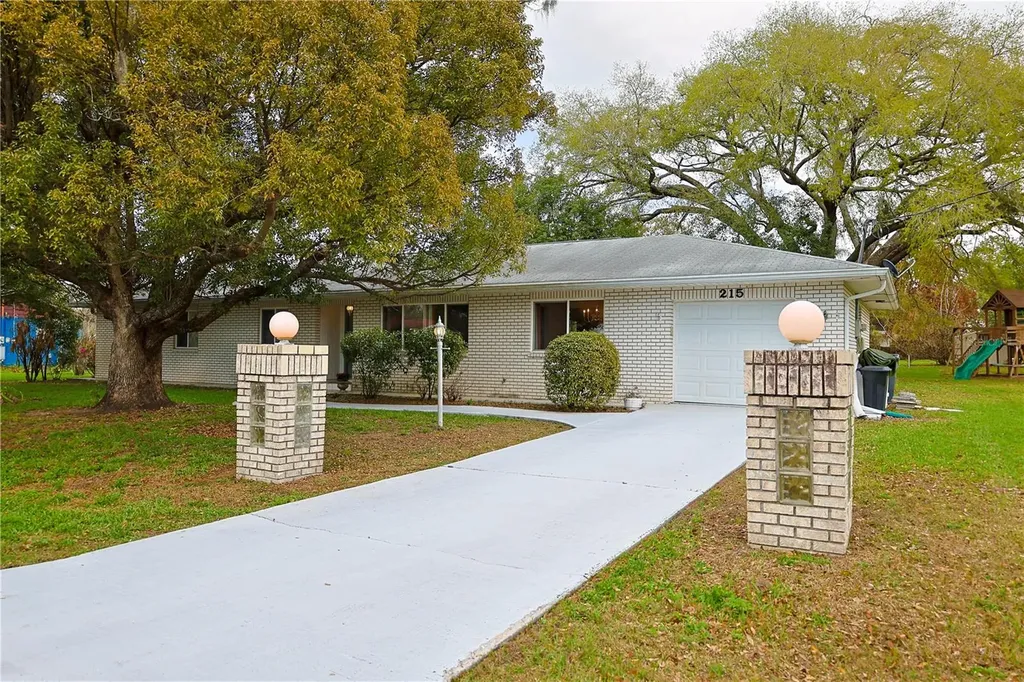 215 Morningside Drive Valrico FL 33594