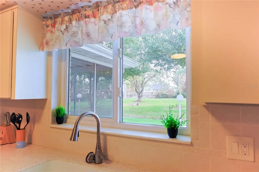 215 Morningside Drive Valrico FL 33594