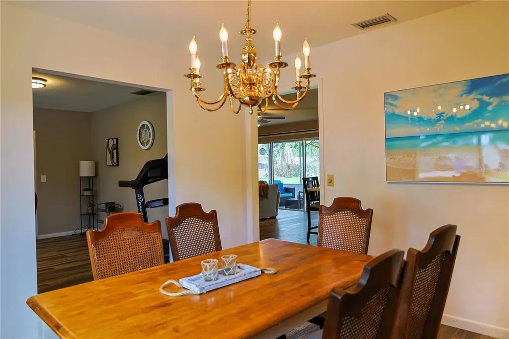 215 Morningside Drive Valrico FL 33594