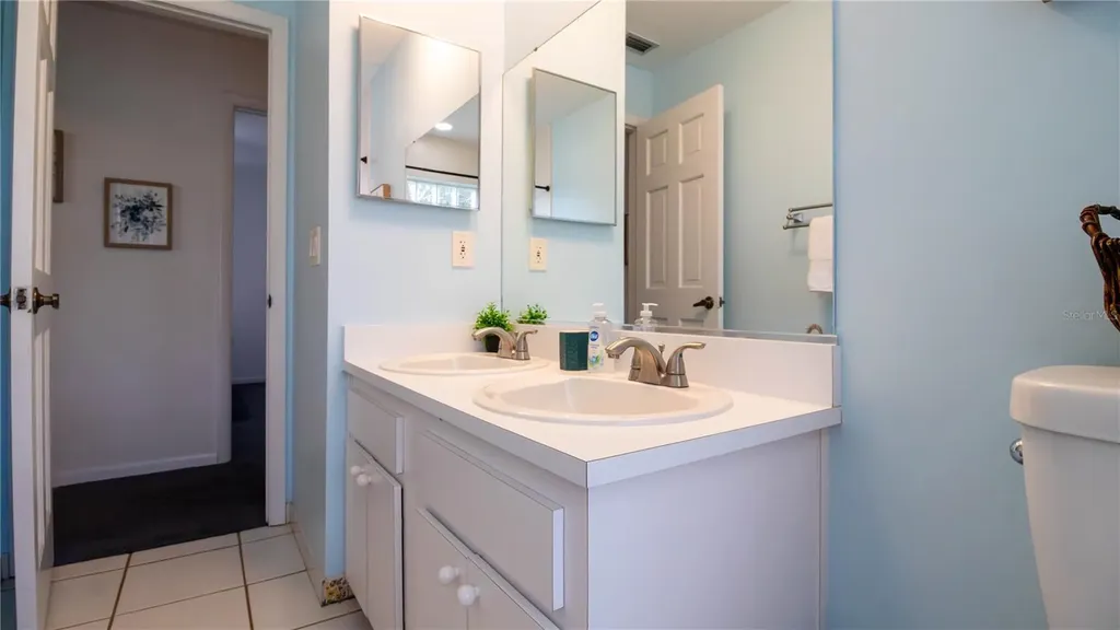 215 Morningside Drive Valrico FL 33594