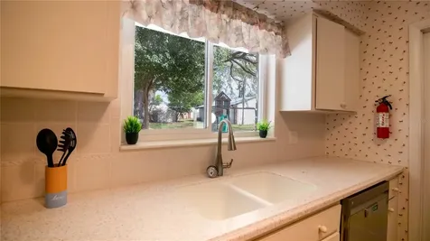 215 Morningside Drive Valrico FL 33594