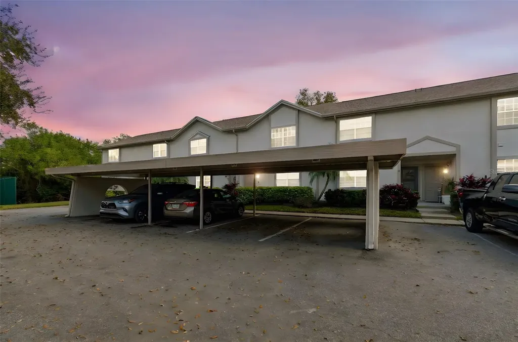 607 Bough Avenue Clearwater FL 33760