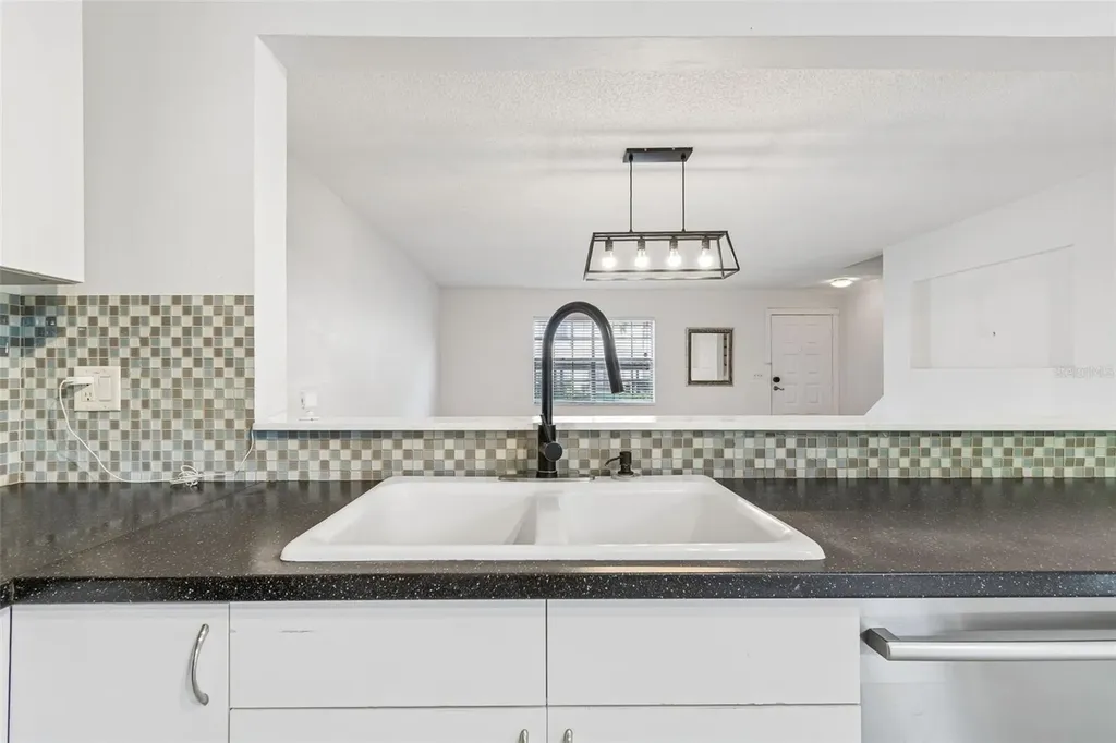 607 Bough Avenue Clearwater FL 33760