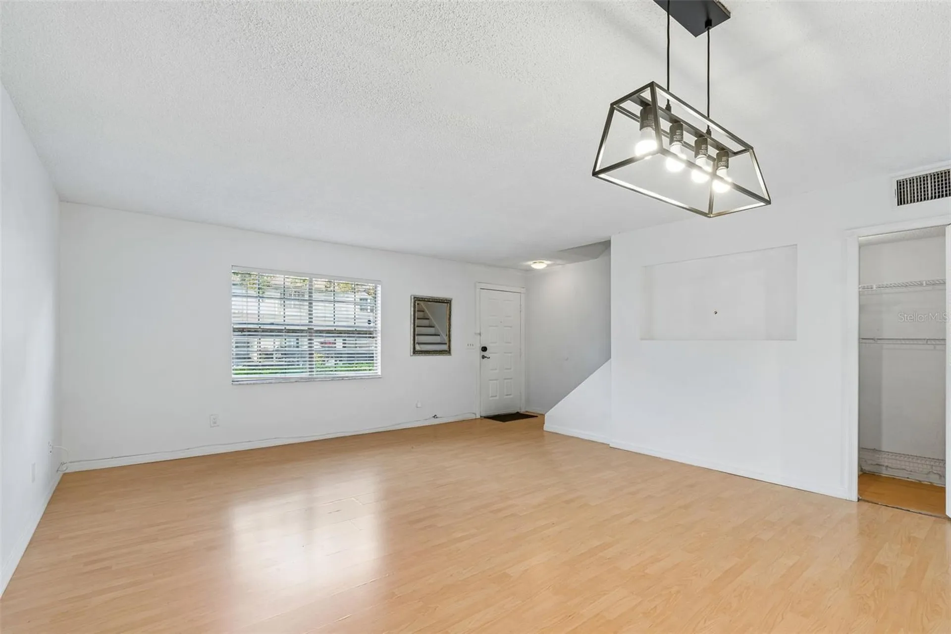 607 Bough Avenue Clearwater FL 33760