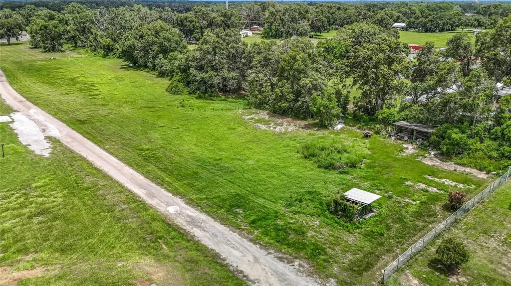 7211 Tumbleton Court Dover FL 33527