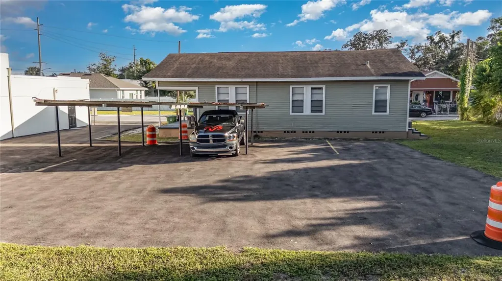 3416 N 15th Street Tampa FL 33605