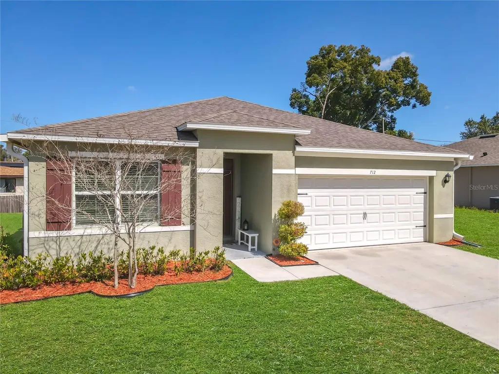 712 Red Hawk Lane Deltona FL 32725