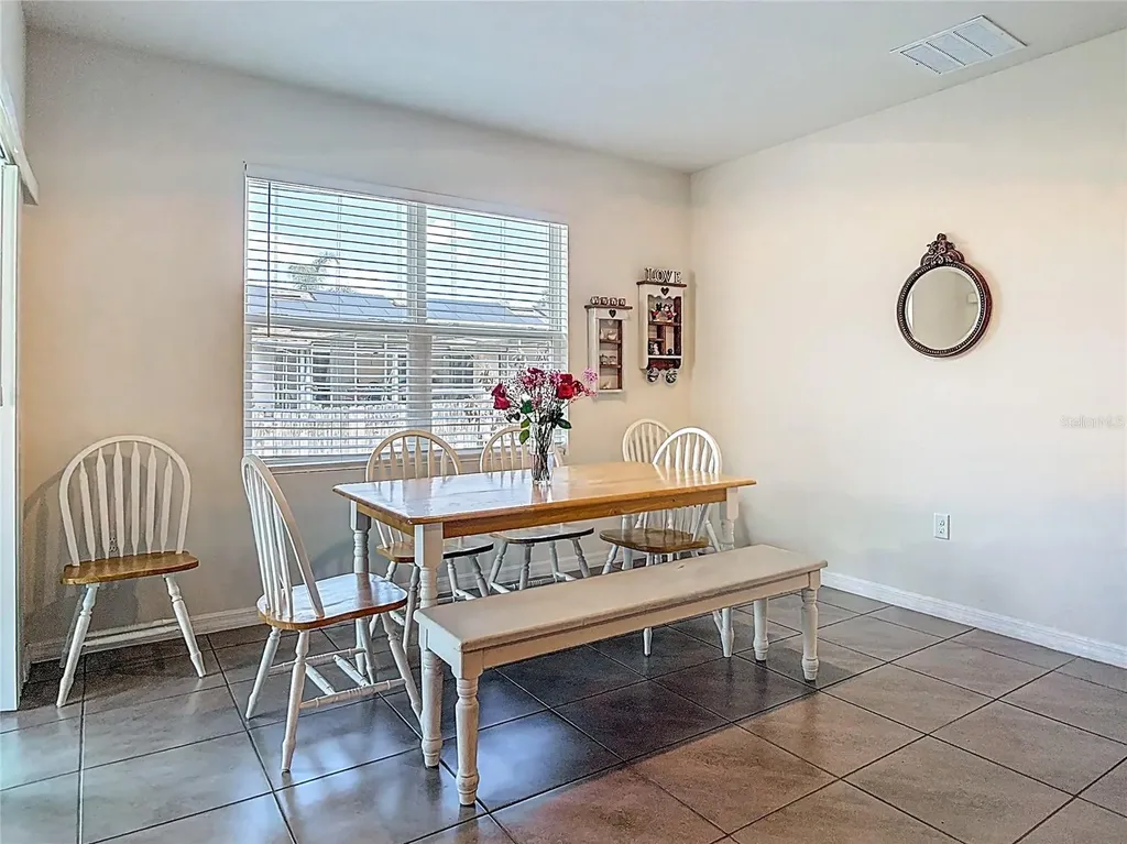 712 Red Hawk Lane Deltona FL 32725
