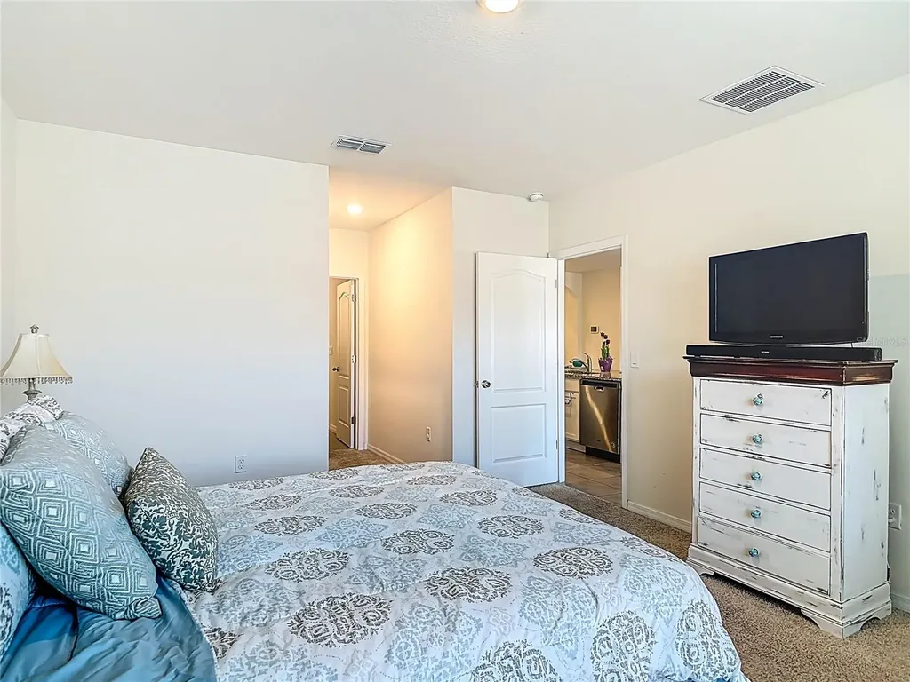 712 Red Hawk Lane Deltona FL 32725