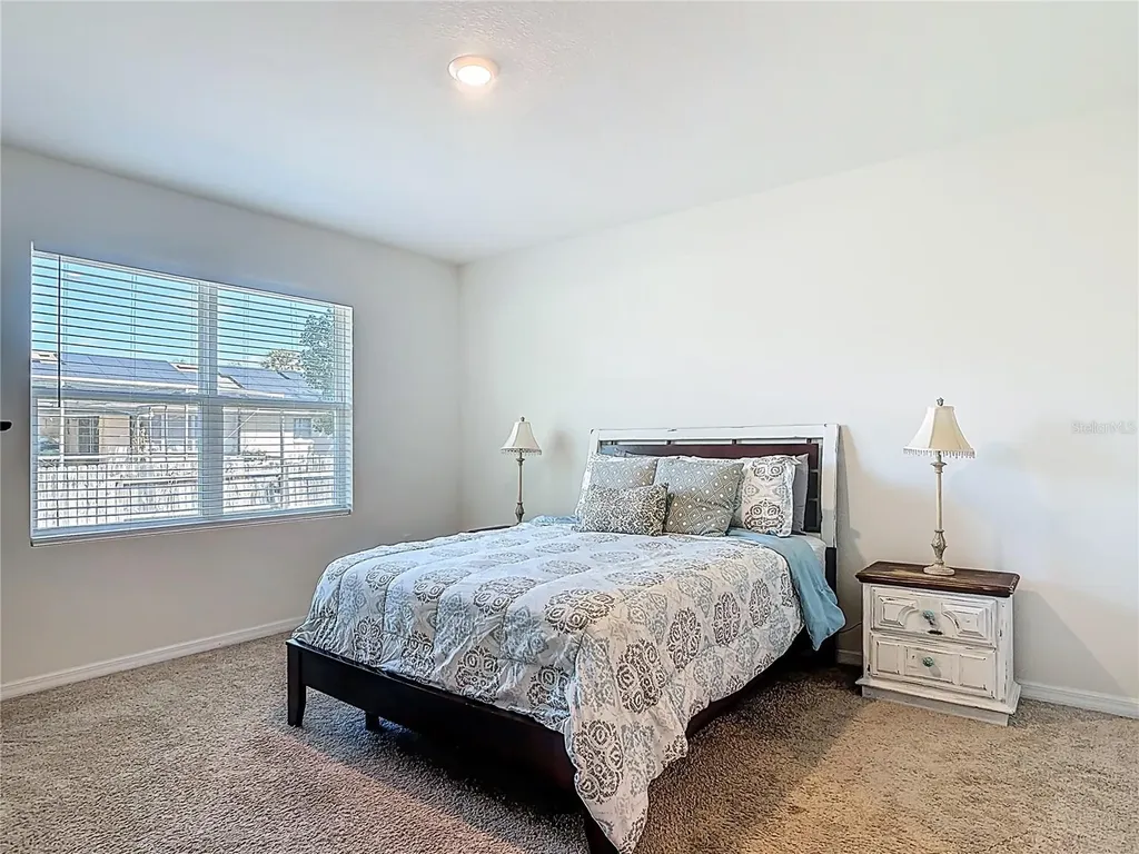 712 Red Hawk Lane Deltona FL 32725