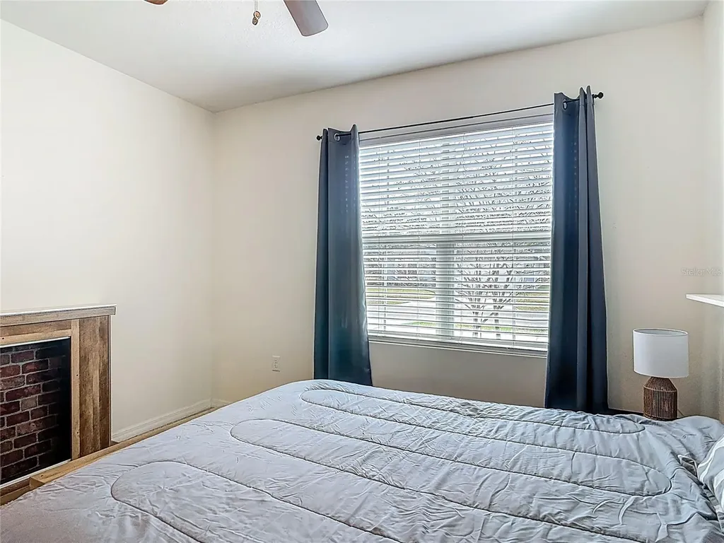 712 Red Hawk Lane Deltona FL 32725