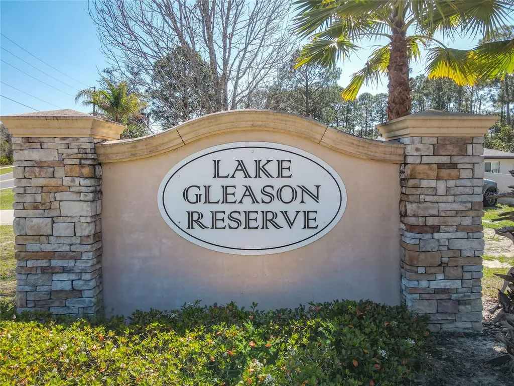 712 Red Hawk Lane Deltona FL 32725