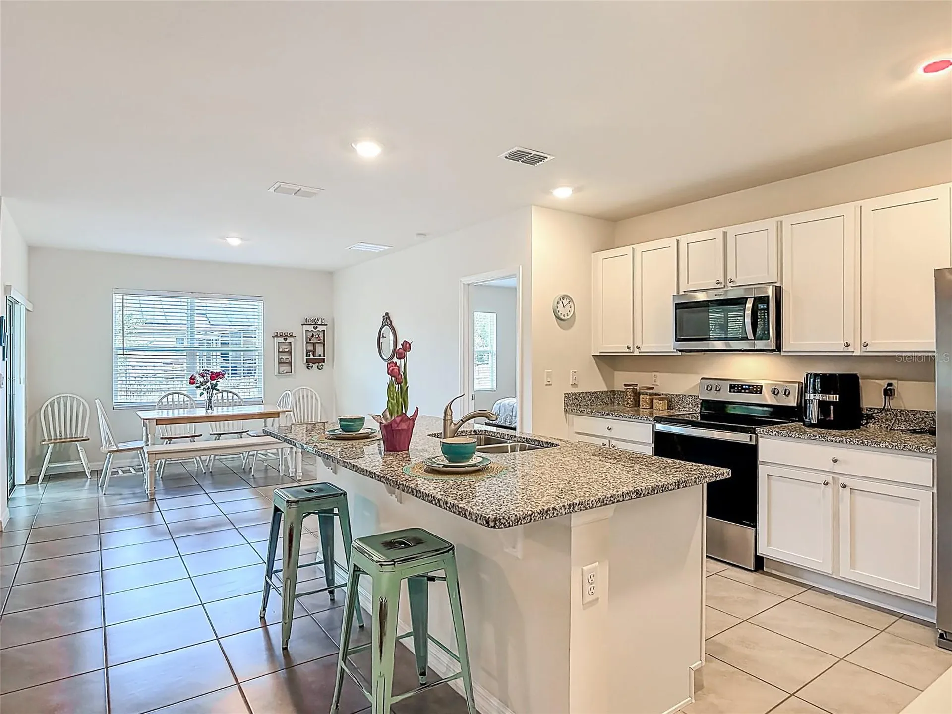 712 Red Hawk Lane Deltona FL 32725