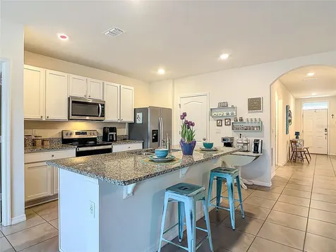 712 Red Hawk Lane Deltona FL 32725