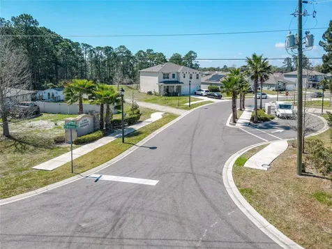 712 Red Hawk Lane Deltona FL 32725