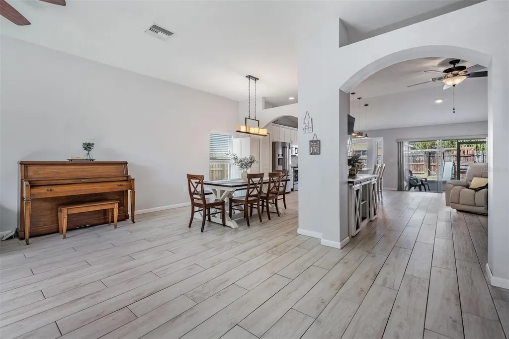 11130 Indian Oaks Drive Tampa FL 33625