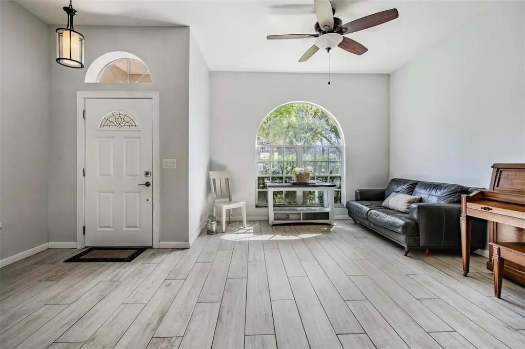 11130 Indian Oaks Drive Tampa FL 33625