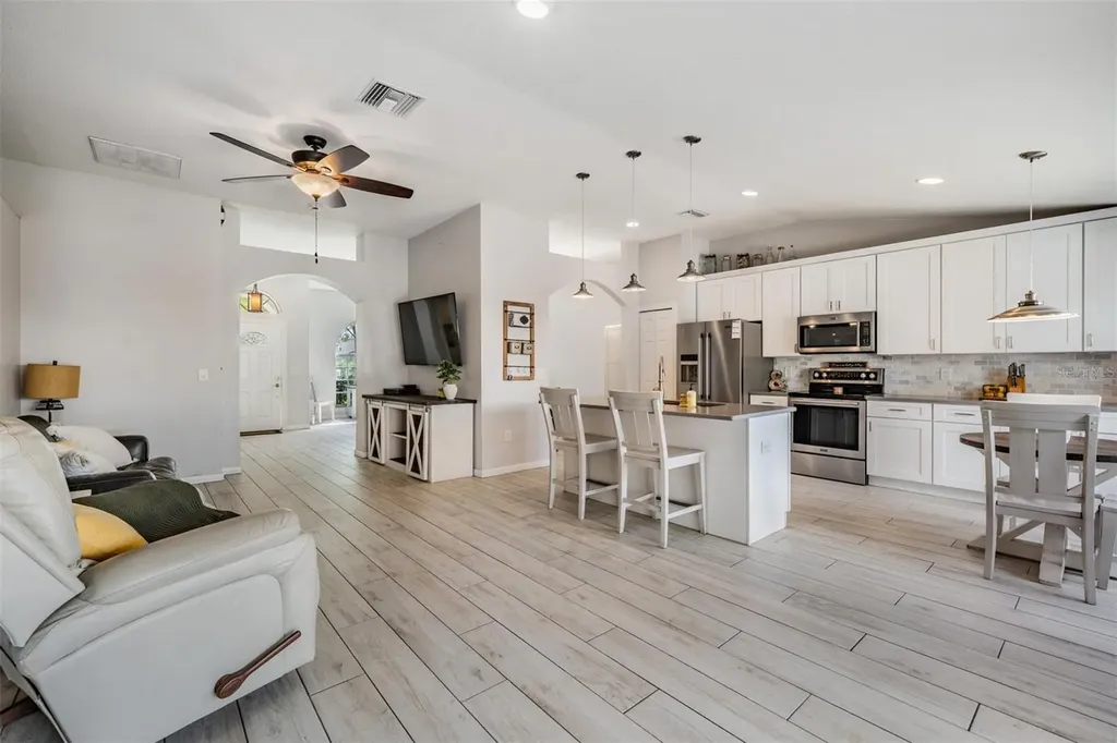 11130 Indian Oaks Drive Tampa FL 33625