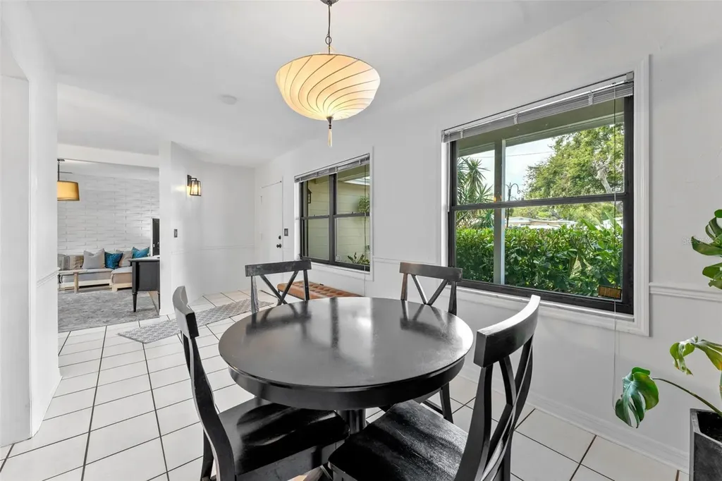 6429 N Gomez Avenue Tampa FL 33614