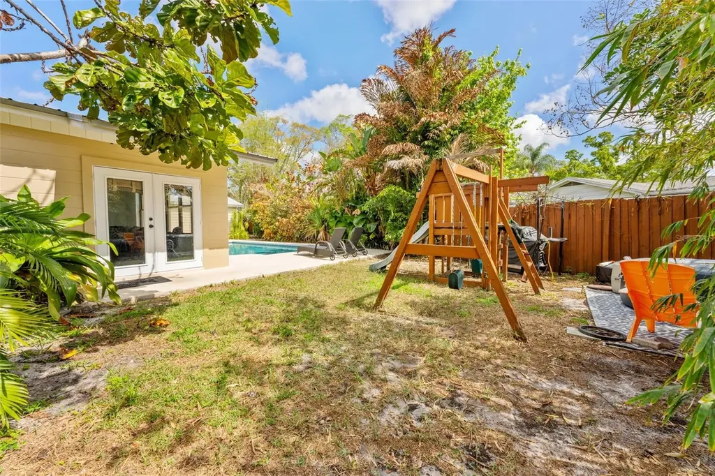 6429 N Gomez Avenue Tampa FL 33614