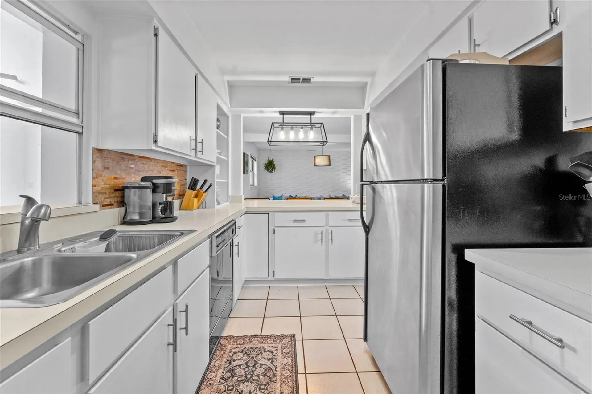 6429 N Gomez Avenue Tampa FL 33614