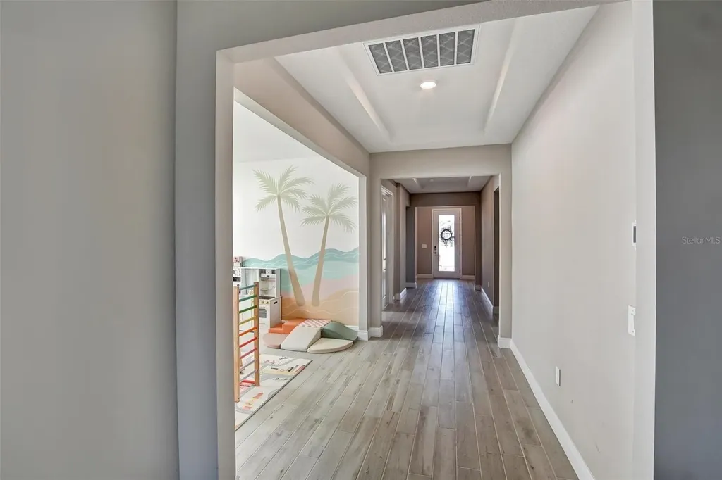 2121 Divot Drive Daytona Beach FL 32124