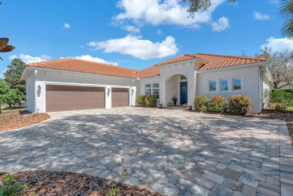 5210 Alafia Falls Drive Lithia FL 33547