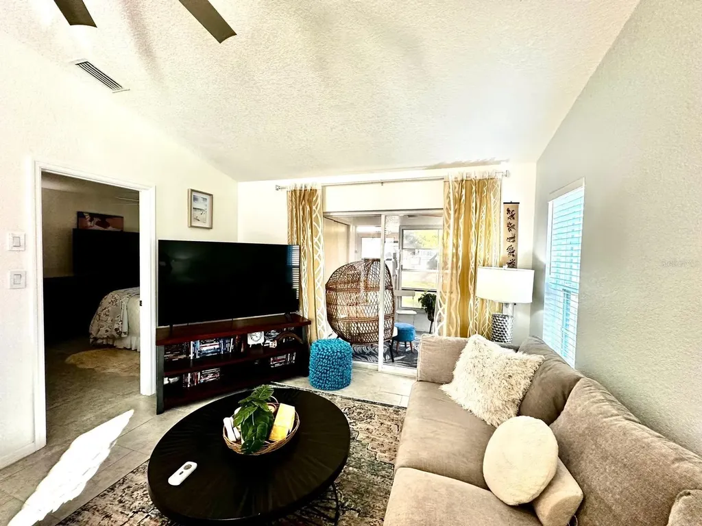 4749 Sunny Loop Holiday FL 34690