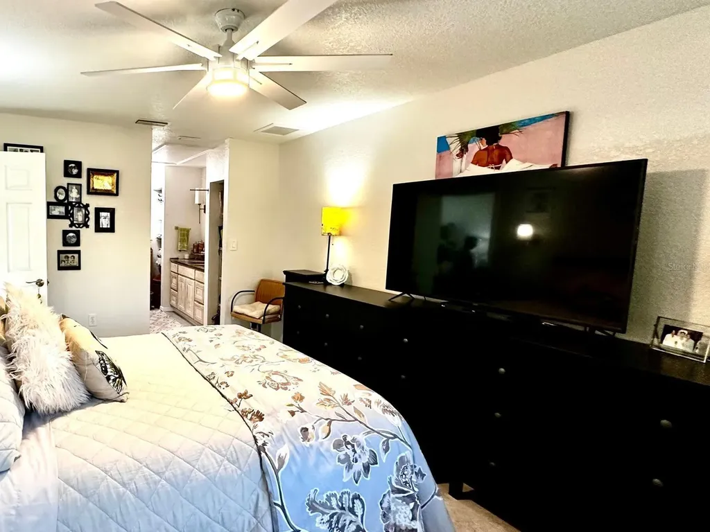 4749 Sunny Loop Holiday FL 34690