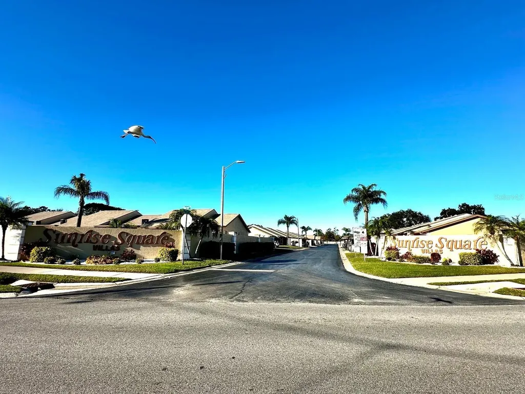 4749 Sunny Loop Holiday FL 34690