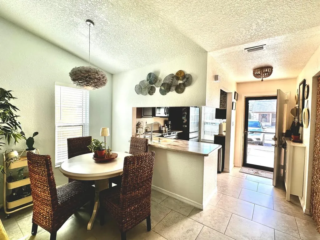 4749 Sunny Loop Holiday FL 34690