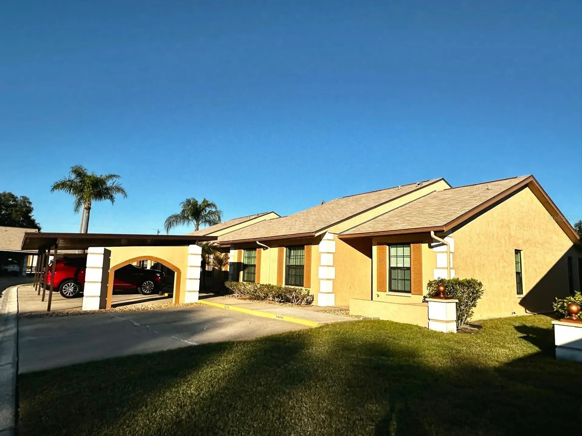 4749 Sunny Loop Holiday FL 34690