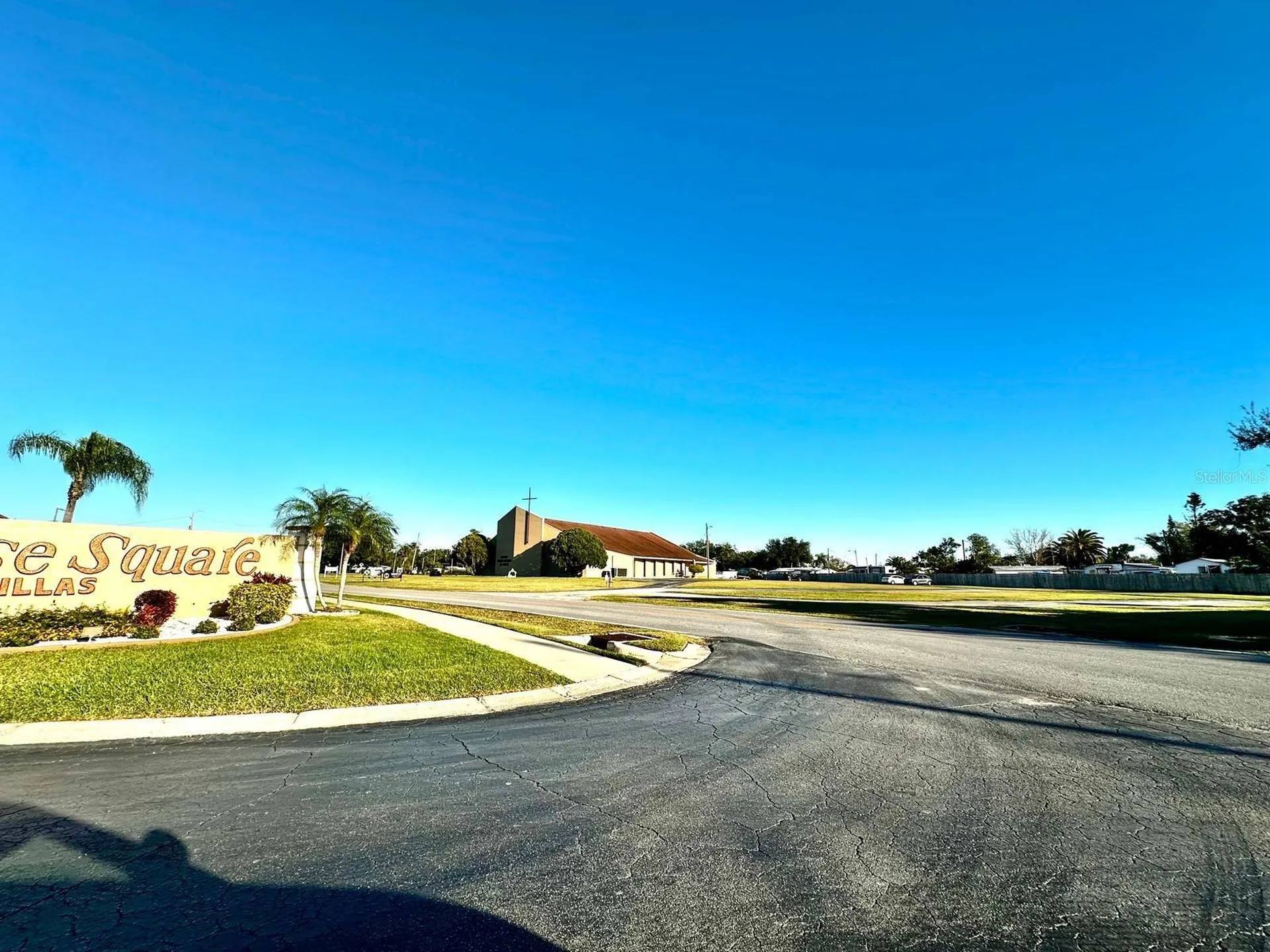 4749 Sunny Loop Holiday FL 34690