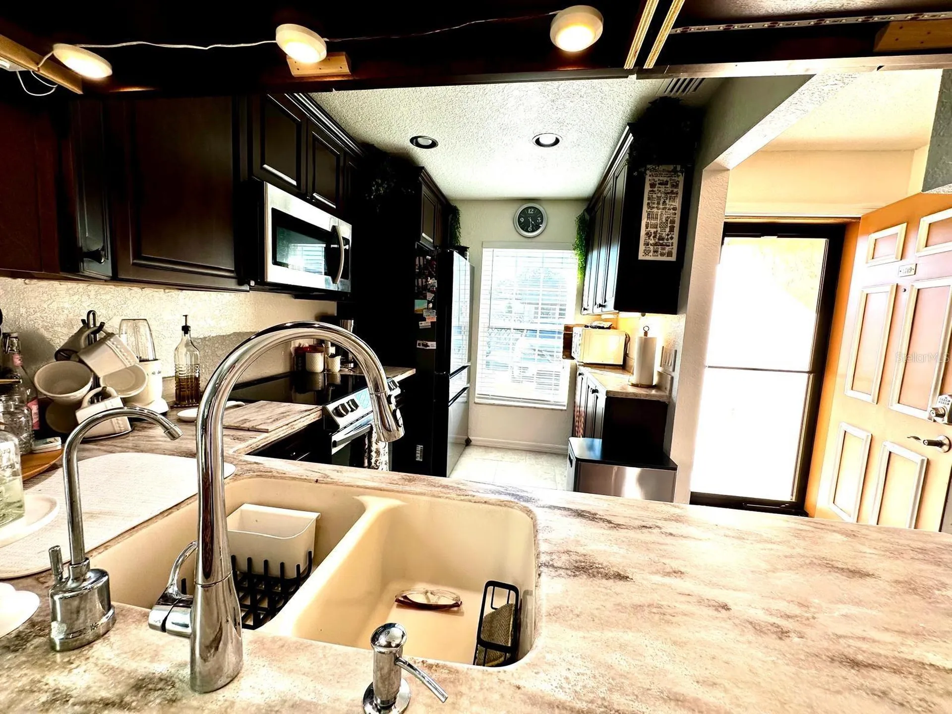 4749 Sunny Loop Holiday FL 34690