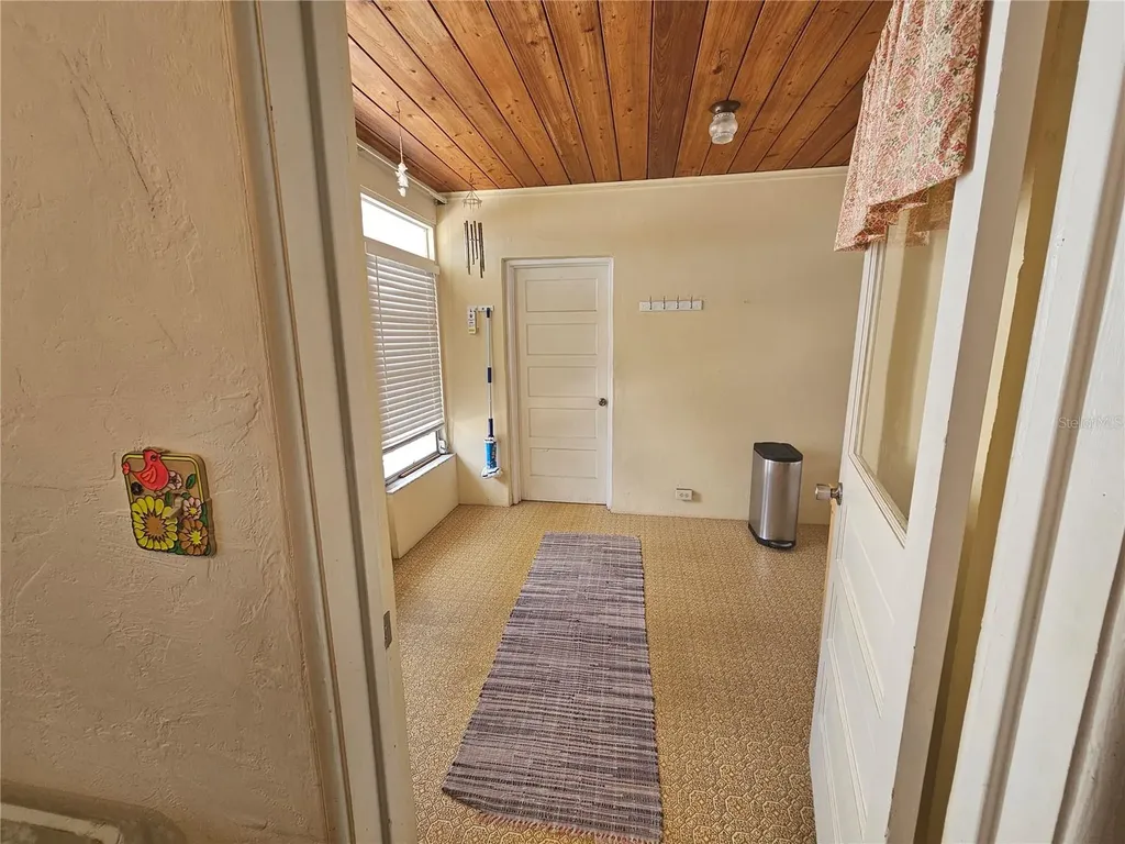 469 80th Way St Pete Beach FL 33706