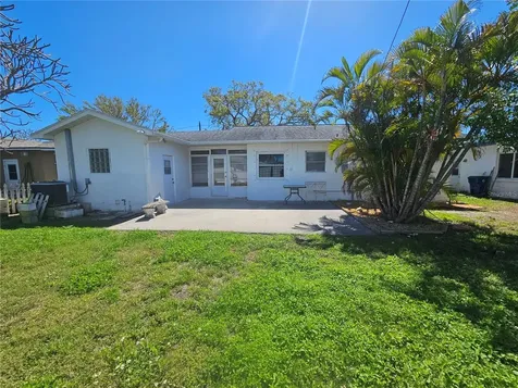 469 80th Way St Pete Beach FL 33706