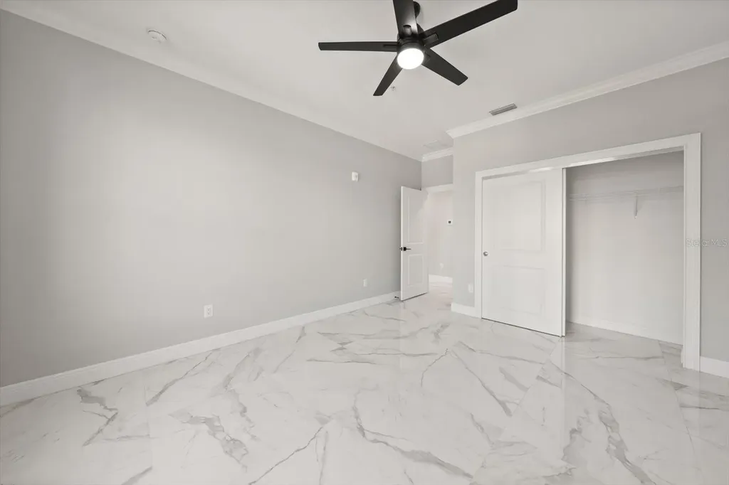 211 Dolphin Point Clearwater FL 33767