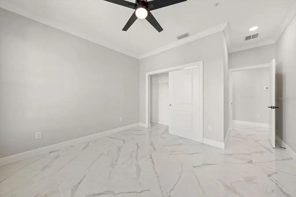 211 Dolphin Point Clearwater FL 33767