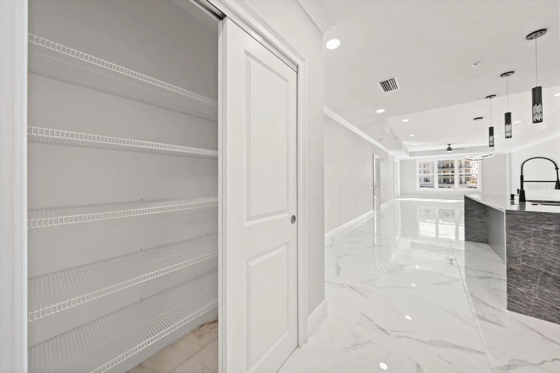 211 Dolphin Point Clearwater FL 33767